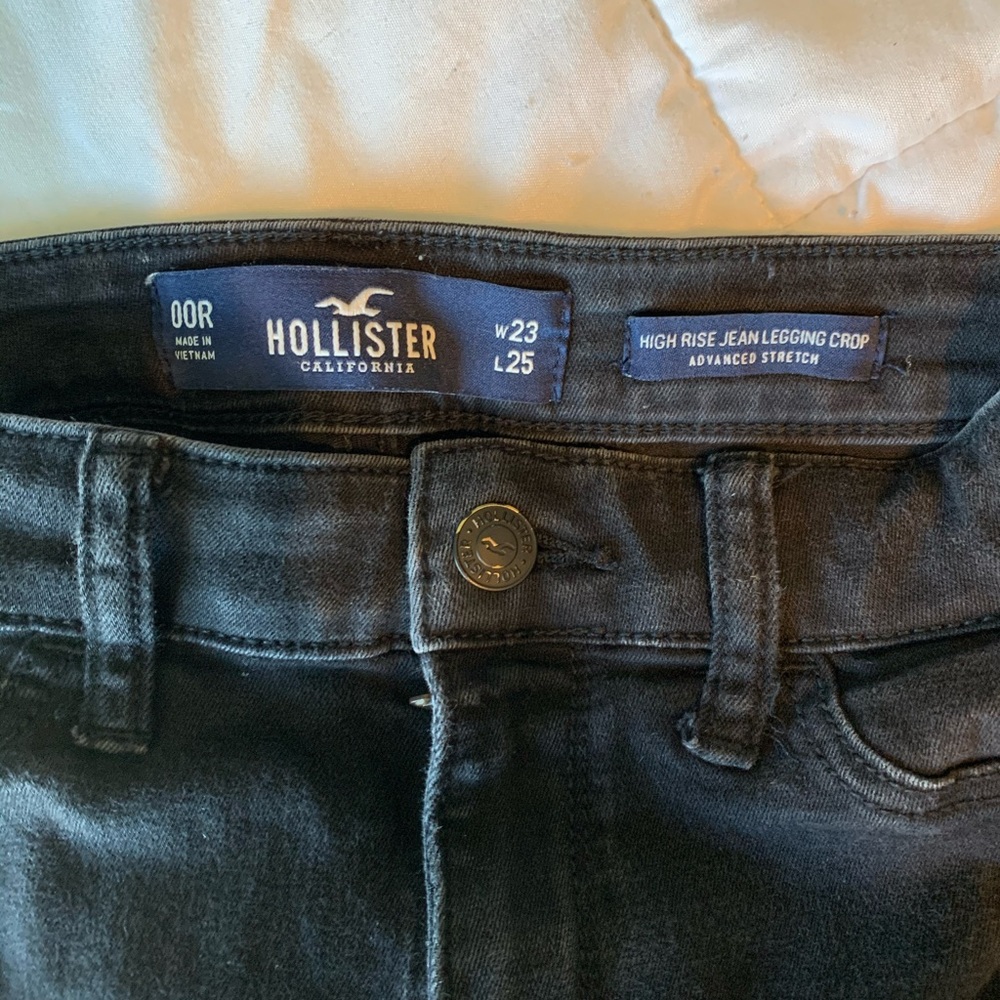 High Rise Crop - Picture 4 of 4